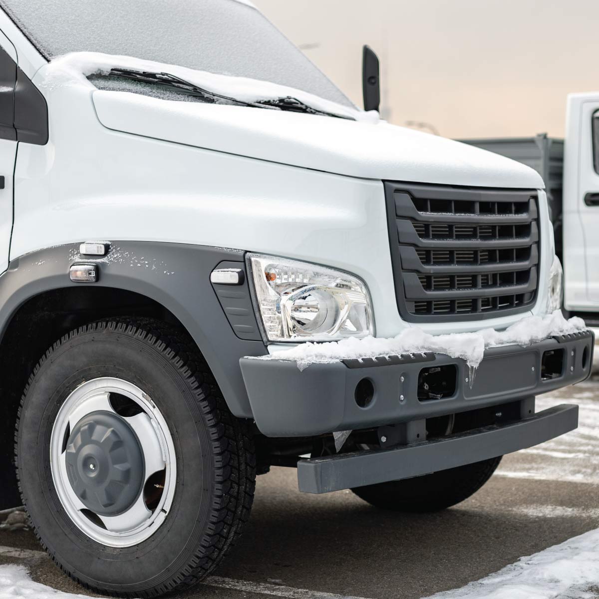 How Wholesale Tools Keep Winter Fleets Running: Maintenance Tips