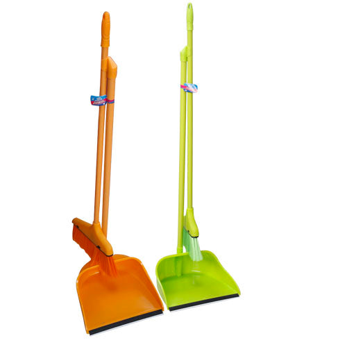METAL HANDLE BROOM & DUST PAN