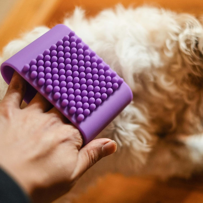 MIMU SILICONE PET GROOMING BRUSH